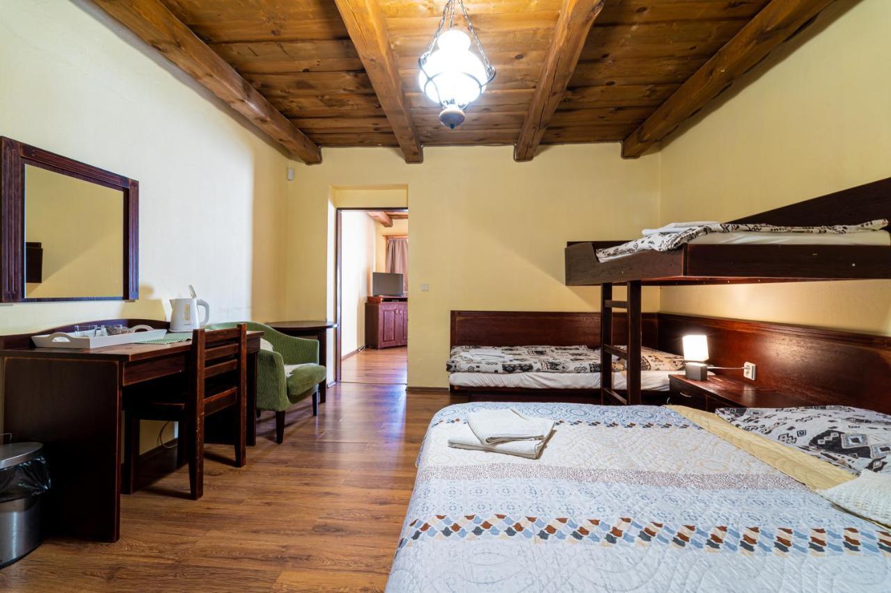 Hostal Ranc Pod Ostrou Skalou Stratená Exterior foto