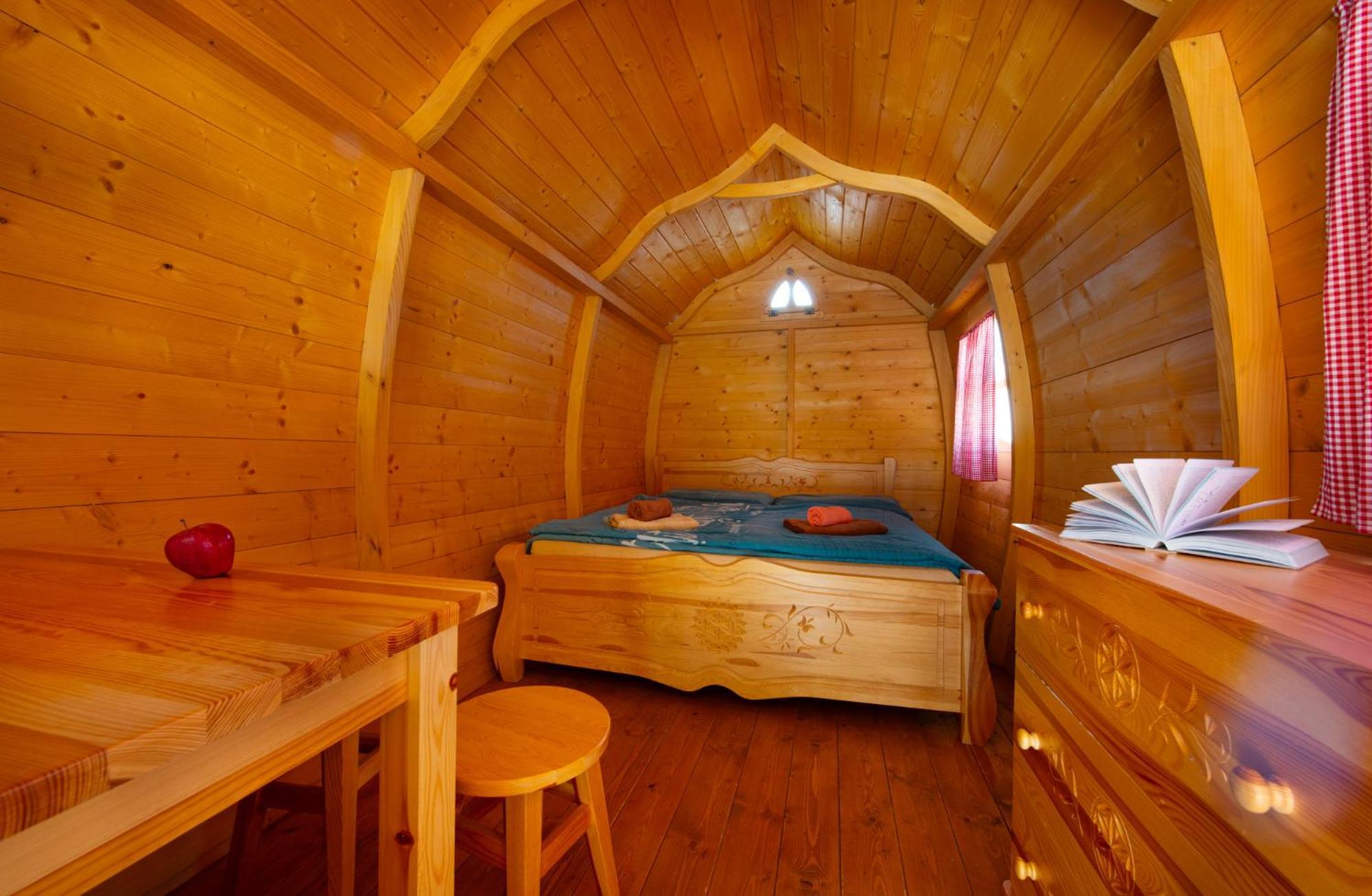 Hostal Ranc Pod Ostrou Skalou Stratená Exterior foto